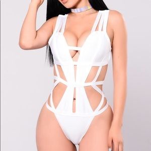 *SOLD* Fashion Nova Stationed By The Pool Monokini